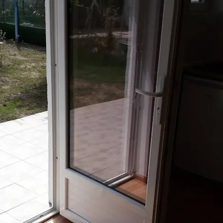 Studio.hamam.jardin.piscine.wifi.fibre.calme Appartement